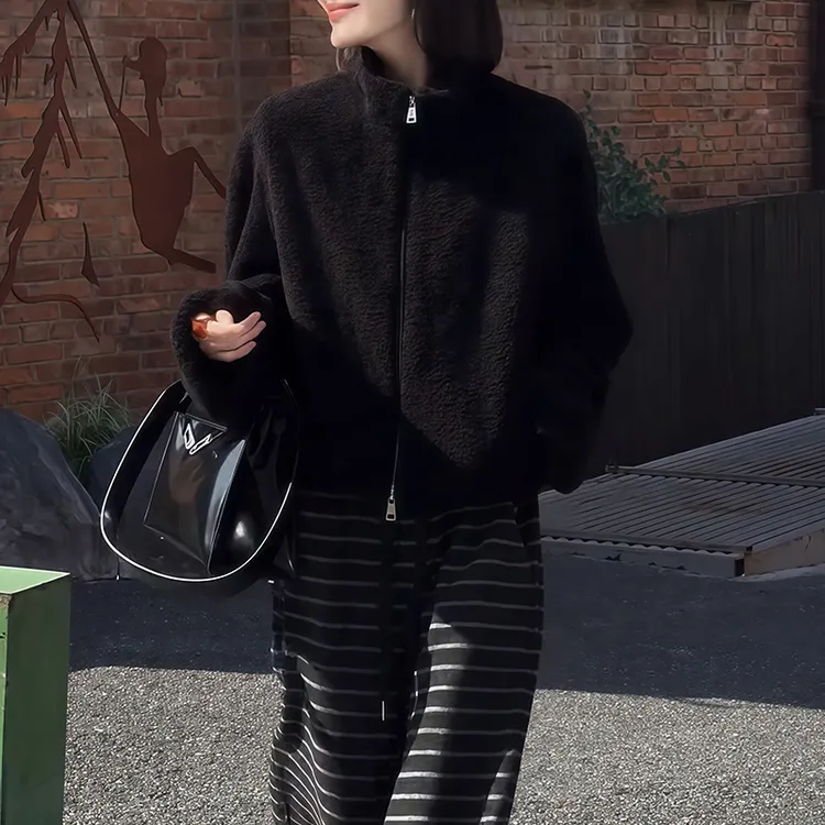 冬季保暖女装长袖短款立领短时尚软糯外套冬季翻领百搭新款巨好看