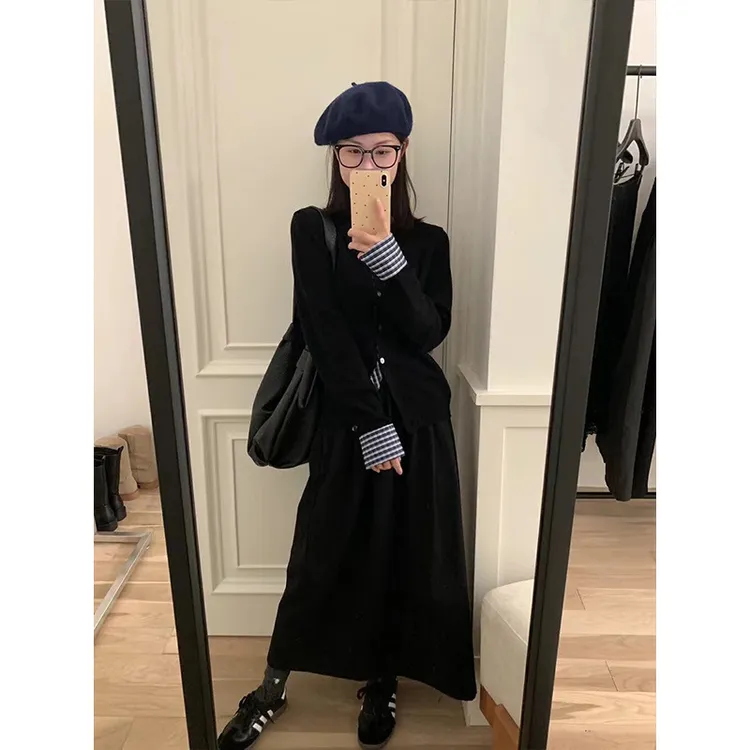 春秋冬季针织开衫女韩系减龄单排扣上衣外套撞色格纹拼接黑色毛衣