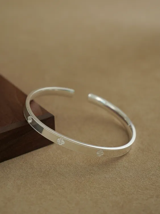 足银手镯 足银9999柔光亮面四叶草开口手镯