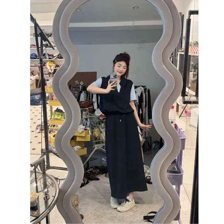 晶咕【氧气学妹】假两件竖条纹拼藏青翻领短袖+高腰A字长短半裙