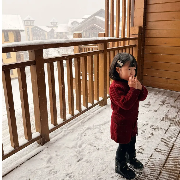 壹妈童装女童韩版拜年服红色套装秋冬儿童洋气针织衫连帽毛衣短裤