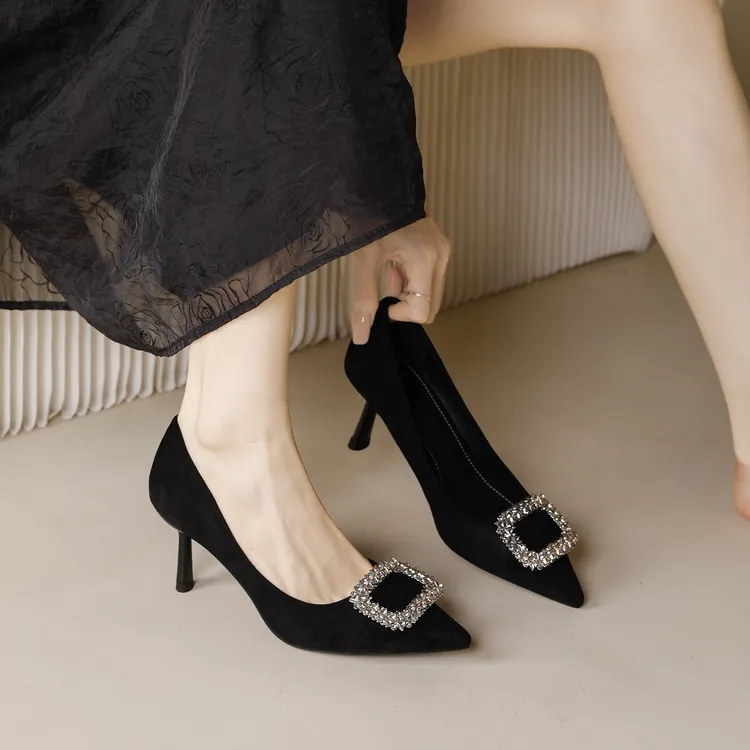 法式尖头浅口细跟高跟鞋女2026春季新款百搭通勤职业性感水钻单鞋