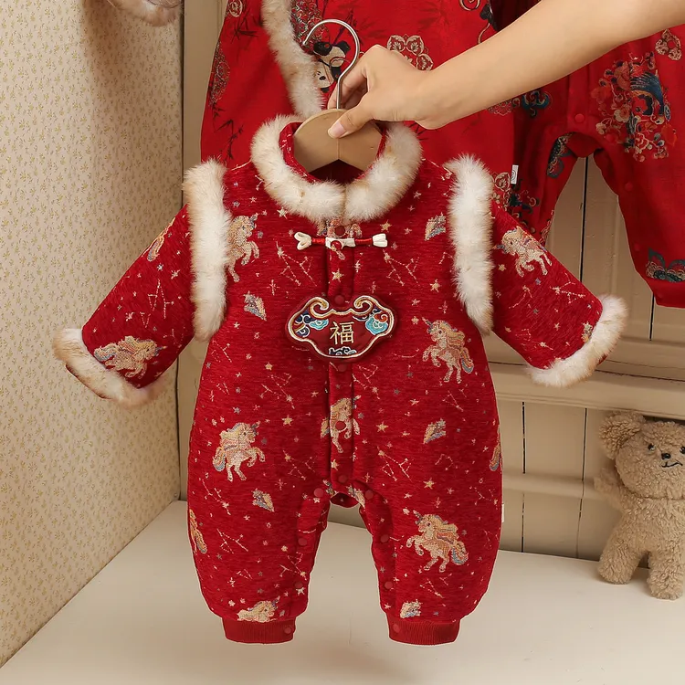 婴儿过年衣服冬装连体衣百天宝宝中式哈衣棉服冬季加厚外出拜年服