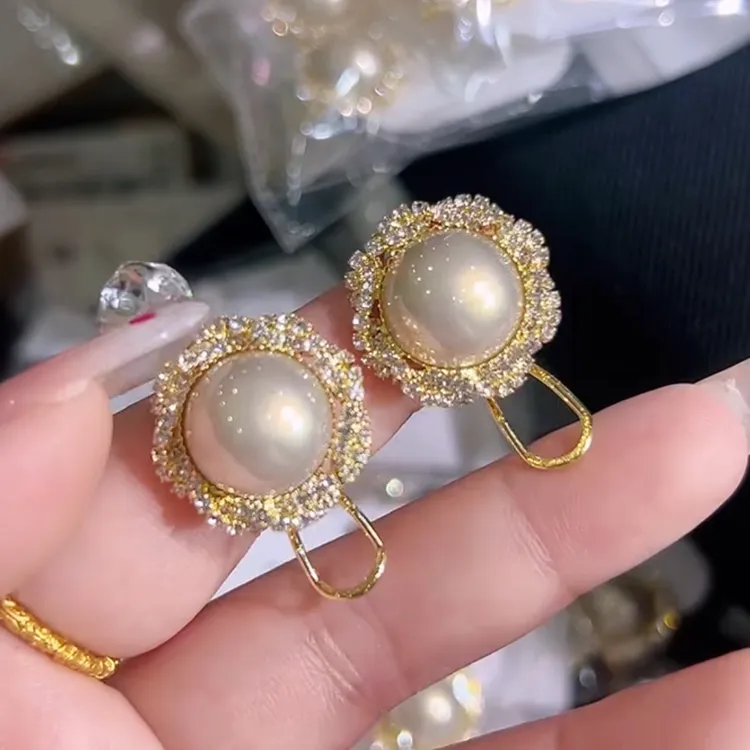 铜合金仿珍珠耳饰 法式复古香槟色珠珠耳环女2025新款高级感耳钉