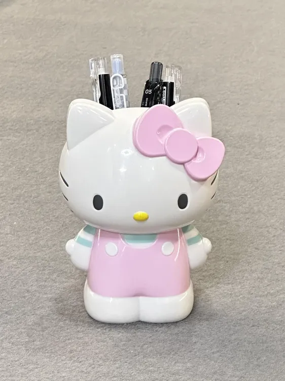 笔筒收纳文具化妆刷桌面礼物生日三丽鸥摆件美乐蒂