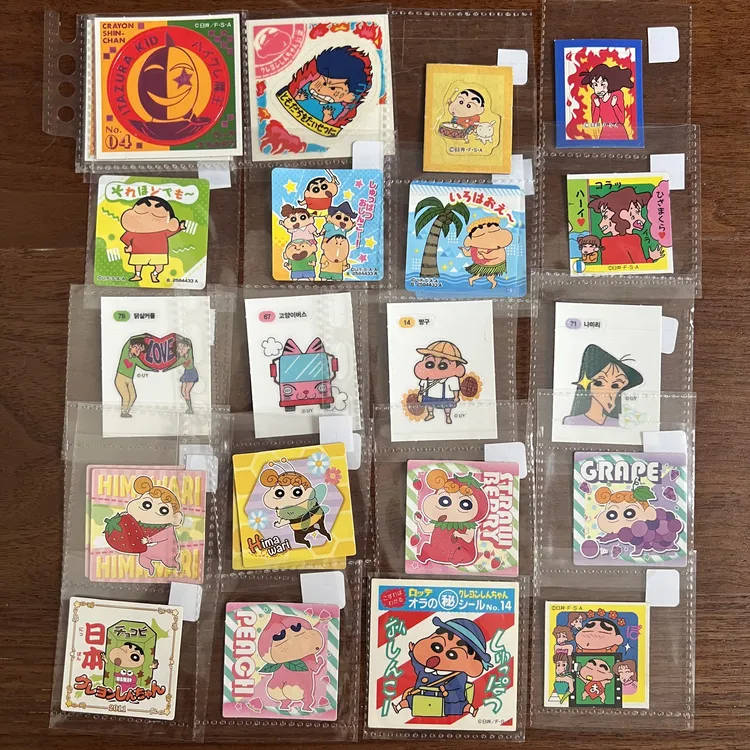 2日本中古蜡笔小新收藏卡牌动漫周边卡片桃哈多普卡闪卡片贴纸