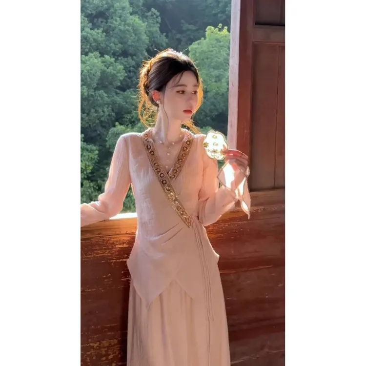 复古高级感气质套装女2025秋季新款V领收腰绑带衬衫半身裙两件套