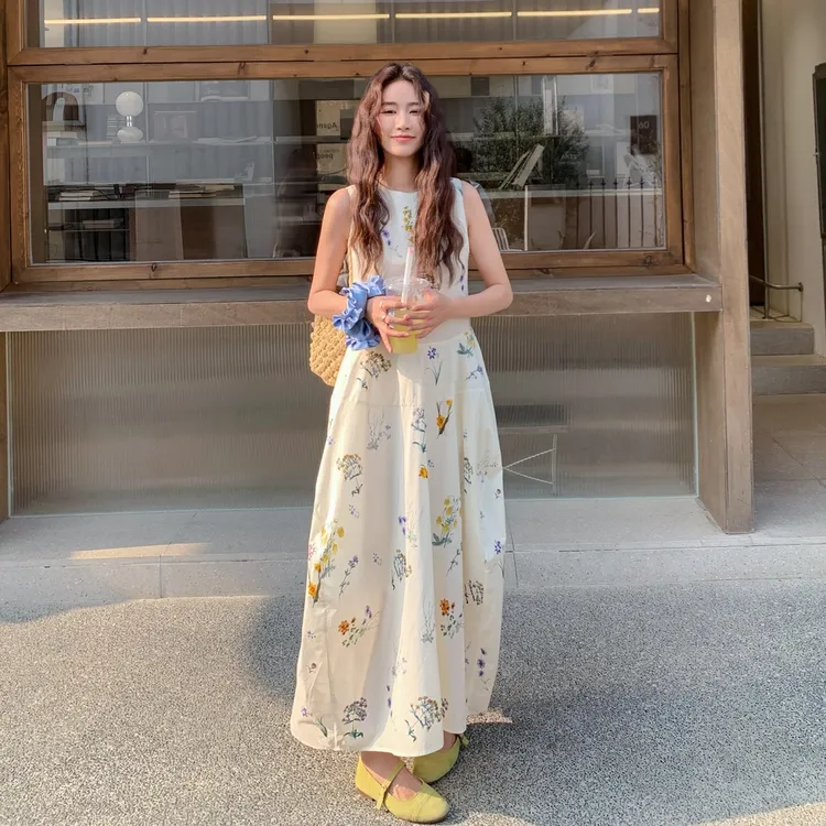 法式甜美碎花无袖背心连衣裙女2025长款独特甜美超时尚款长裙
