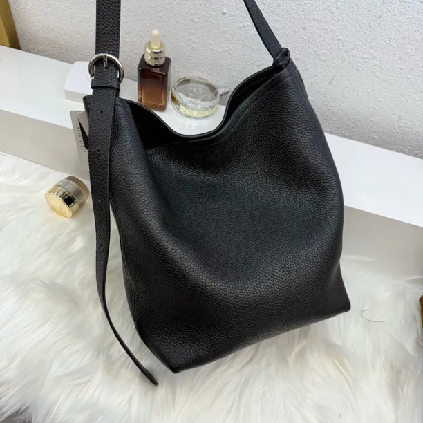 头层牛皮1178水桶包休闲风慵懒风腋下斜挎包东方洛可可大容量百搭