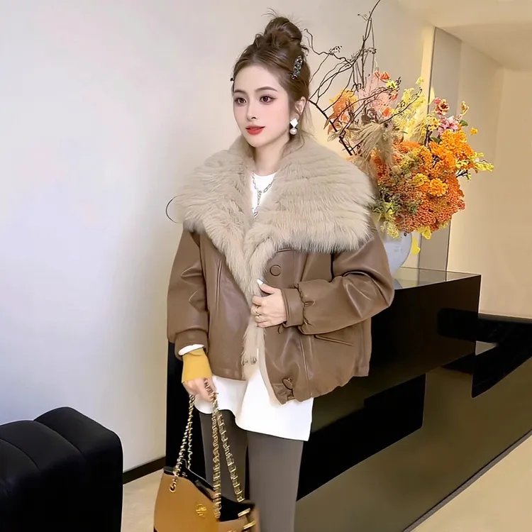 咖色大毛领皮衣外套女冬季新款小香风加绒保暖显瘦高级感毛呢外套