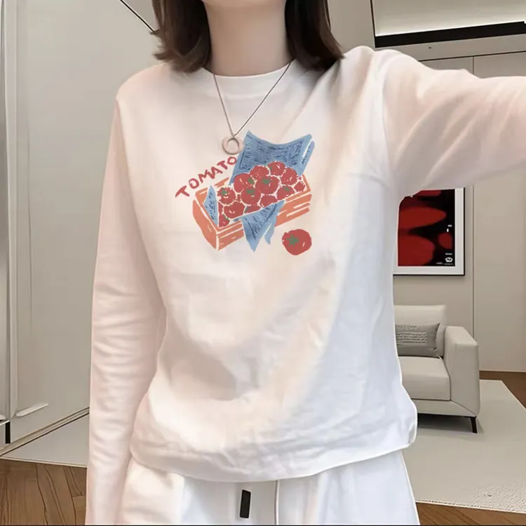 2025新款秋季白色圆领正肩长袖T恤女宽松休闲内搭外穿打底衫上衣