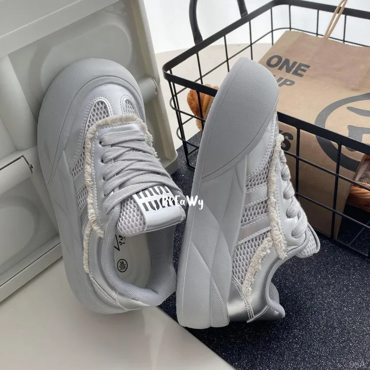 奶呼呼奶油厚底面包鞋女新款小众韩版夏季透气单网面大头小白鞋子