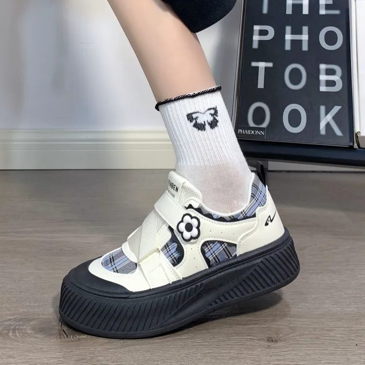 人本玛丽珍板鞋女2025冬季加绒百搭显高显腿长板鞋休闲软底小白鞋