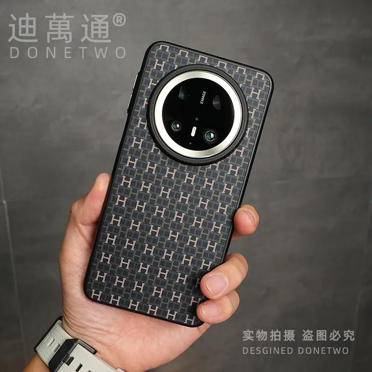 适用Magsafe磁吸无线充电华为mate70pro手机壳复古老花H纹70防摔