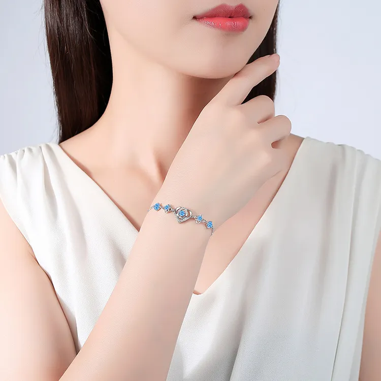 925银合成锆石手链 爱心四叶草手链女时尚百搭款风蓝色锆石手环
