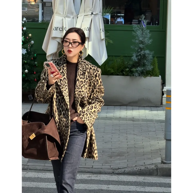 TheBay【权力的游戏】羊驼毛绵羊毛莱赛尔豹纹外套Bay2SDBJ0454