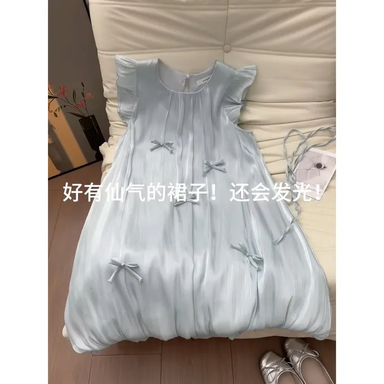 夏季女装2025新款超火气质减龄高级感海边度假蓝色收腰无袖连衣裙