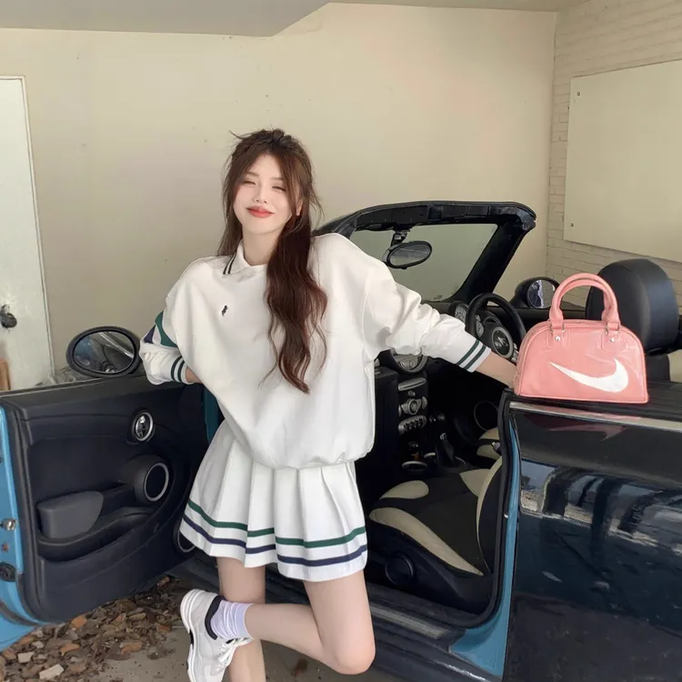 条纹运动领卫衣休闲女早秋美式复古长袖外套白色辣妹宽松短款上衣