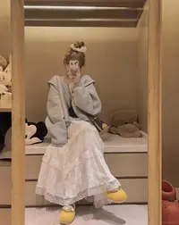 小雅姐姐  韩系甜美蕾丝拼接毛绒感百搭A字蛋糕裙KE63