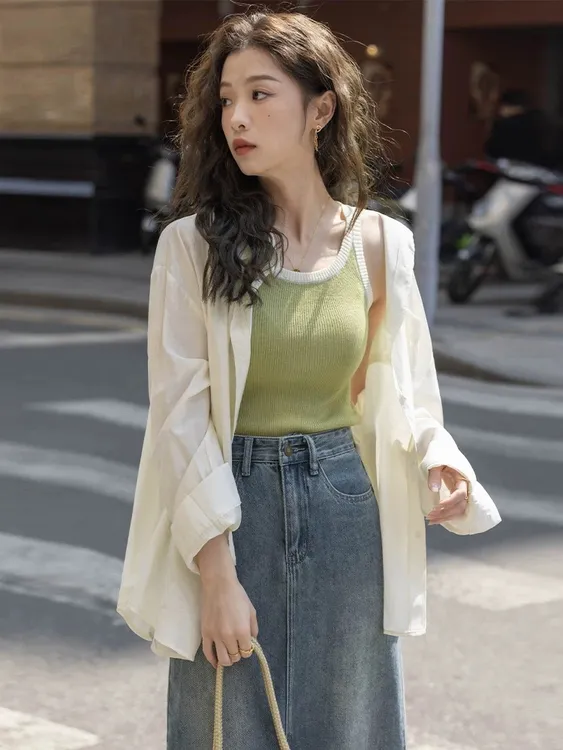 2025夏季新款高级感穿搭针织背心衬衫上衣搭配牛仔半身裙三件套女