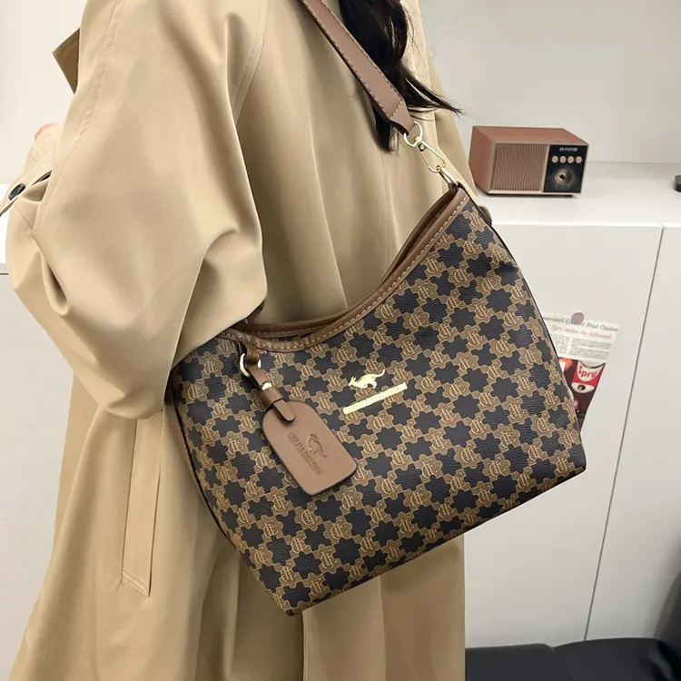 时尚单肩包百搭30-40岁洋气女包大容量托特包高档通勤复古斜挎包