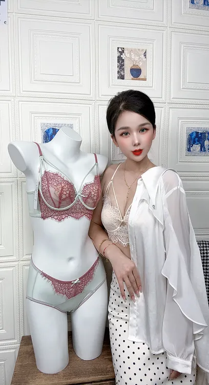 【爱茜尔】高端性感法式内衣夏季超薄透气收副乳调整型蕾丝文胸