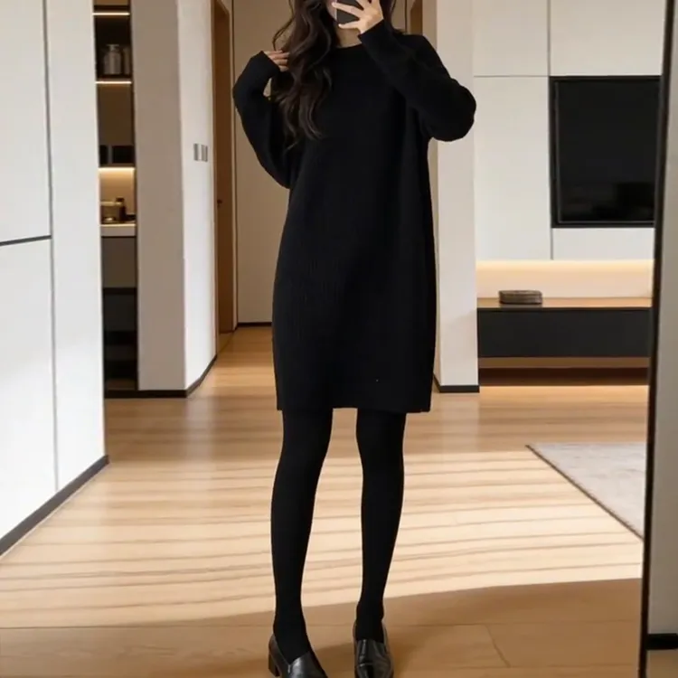 女式秋冬大码连衣裙胖mm慵懒风黑色针织裙宽松显瘦内搭打底毛衣裙