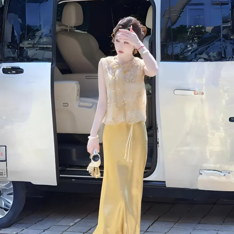 新中式小马刺绣马甲上衣女夏季2026新款半身裙国风时尚套装两件套商品图