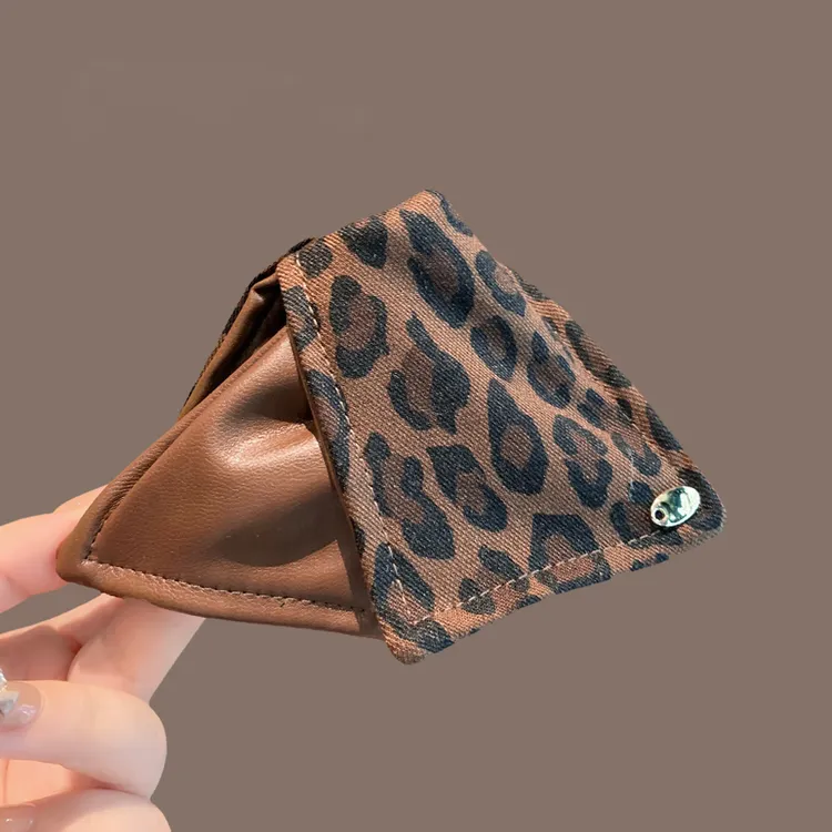 秋冬复古豹纹三角抓夹女拼接新款高马尾发夹后脑勺盘发鲨鱼夹头饰