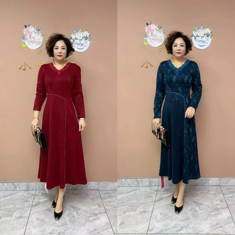 新款连衣裙优雅大码镶钻连衣裙显瘦婚礼秋冬妈妈装