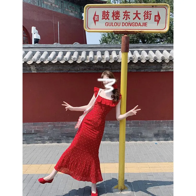 法式长裙短裙夏季方领波点连衣裙复古老钱风结婚红色显瘦