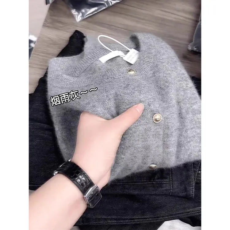 长袖圆领单排扣纯色灰色上衣女2025早秋简约小众宽松显瘦针织开衫