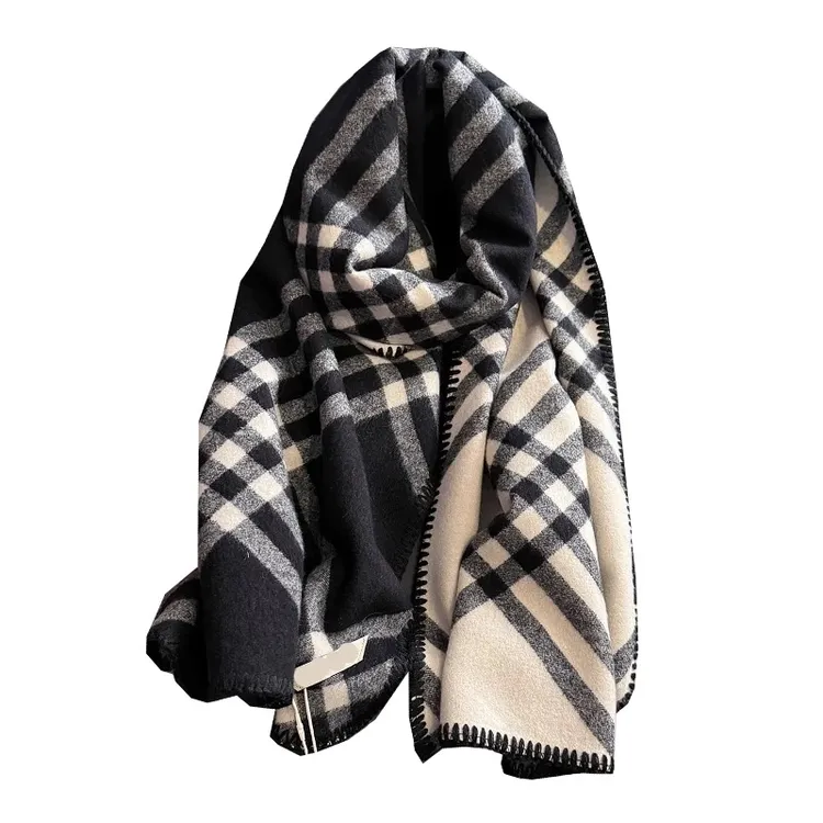 秋冬新款高级百搭黑白格纹仿羊绒女保暖大披肩韩版韩剧韩系围巾