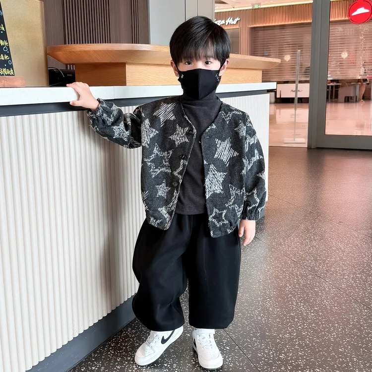 男童高领卫衣套装2025新款宝宝秋季衣服儿童秋冬装男孩帅气三件套