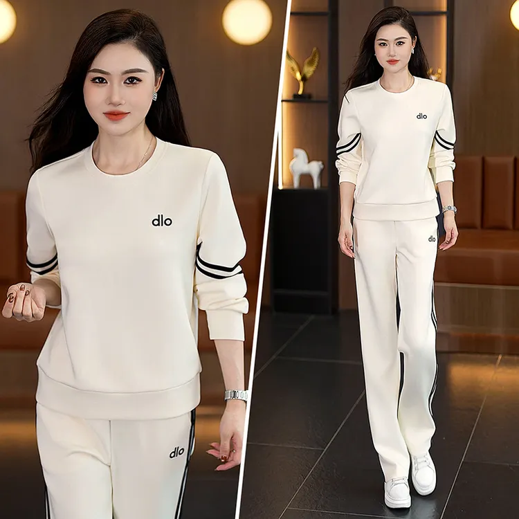 2025早秋上新套装女士圆领休闲运动装春秋妈妈减龄修身显瘦两件套