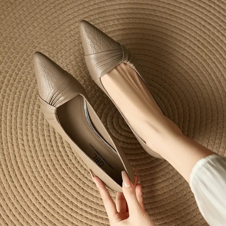 4.5cm简约风细跟通勤单鞋百搭尖头小猫跟高跟鞋春秋新款中跟女鞋