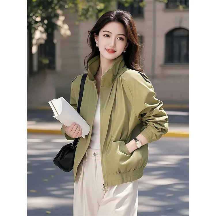 2025春秋韩式爆款小香风设计感防晒冲锋衣外套女百搭高级感短上衣