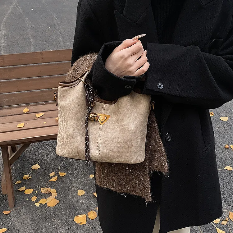 高级感手提菜篮子包包女2025秋冬季新款时尚百搭通勤单肩斜挎包女