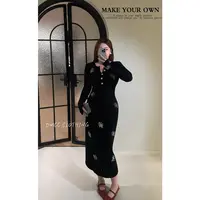 现货速发【纯欲花影】法式黑色v领重工烫钻连衣裙修身性感包臀长裙