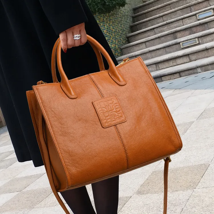 CCAMO包包女包轻奢品牌上档次真皮通勤包女士包包新款单肩斜挎包