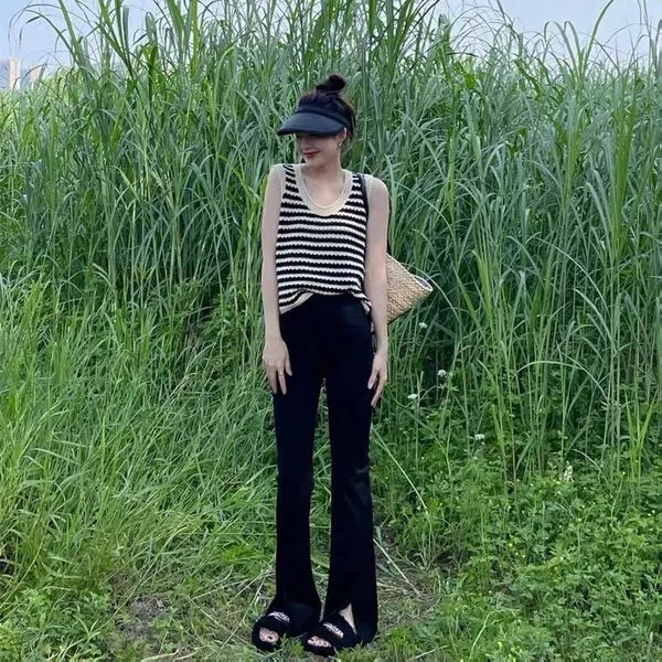 条纹针织小背心女秋外穿宽松法式内搭镂空无袖聚酯纤维上衣