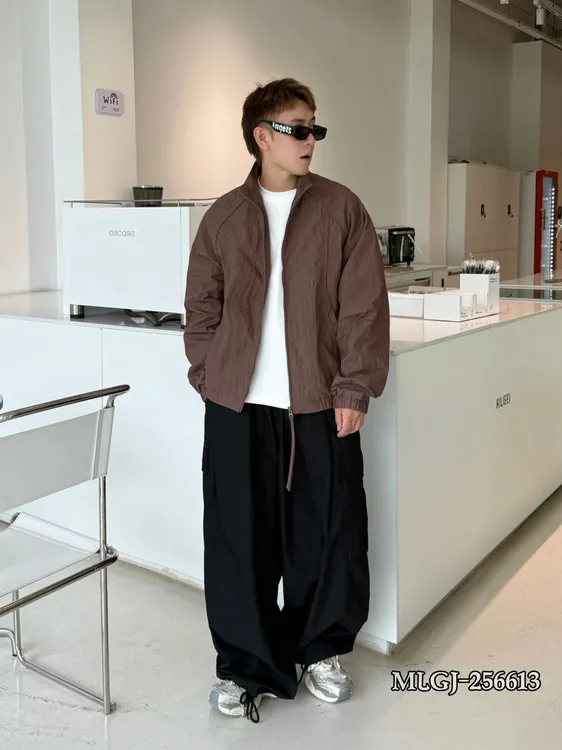秋季新款男士美式弯刀袖百搭复古宽松休闲机能线条痞帅夹克外套