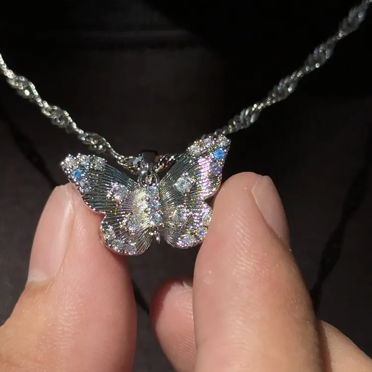 钛钢项链 轻奢精致拉丝梦幻蝴蝶小众高级感满钻优雅时尚气质项链