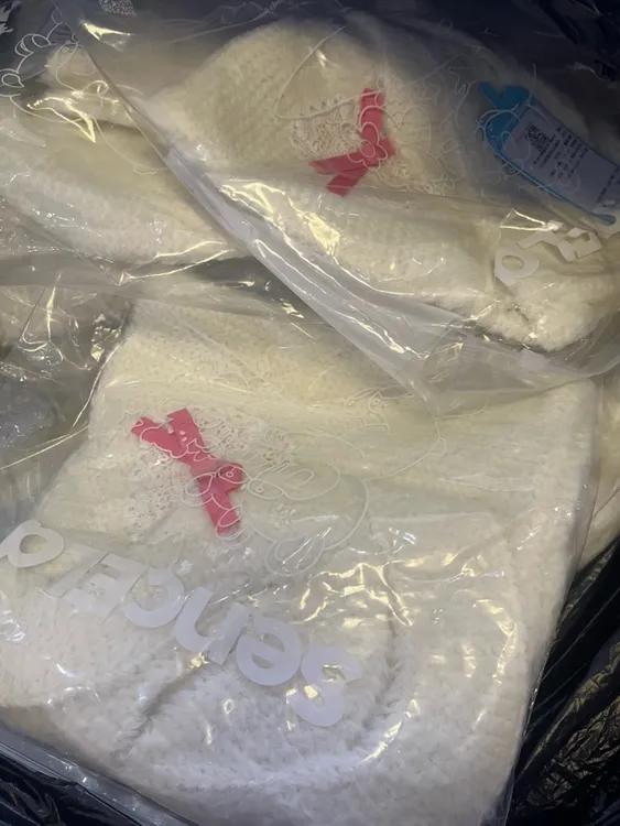 SENCELA甜美尖尖毛绒帽