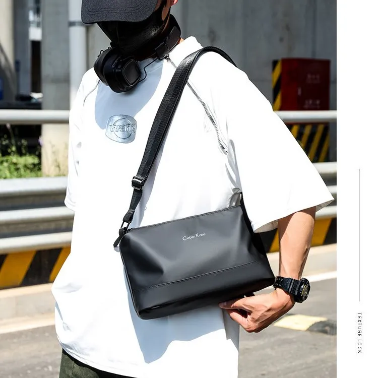 爆款商务休闲高档男包德国大牌男士轻奢斜挎包三拉链大容量单肩包