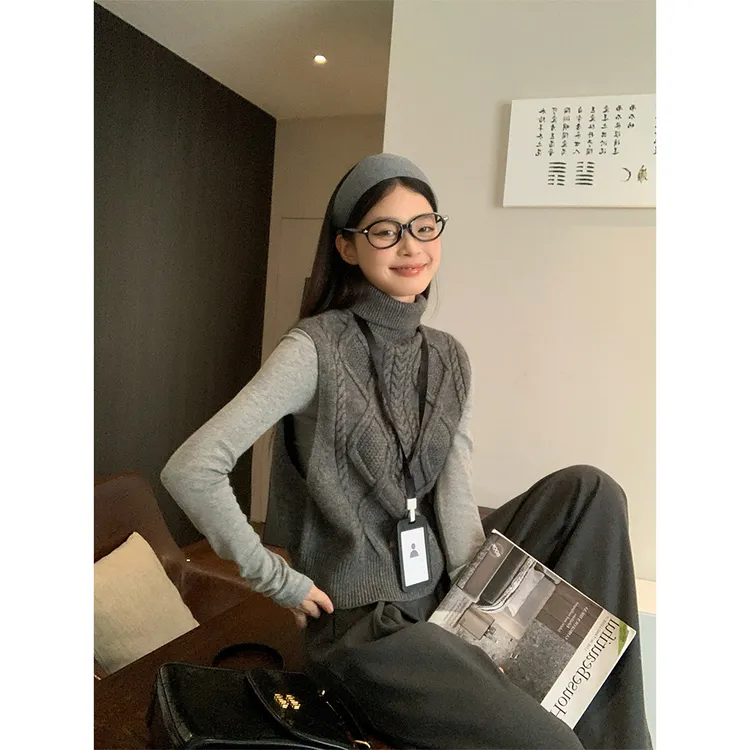 针织马甲秋冬前后两穿背心+半高领内搭打底衫+西裤阔腿裤23250#