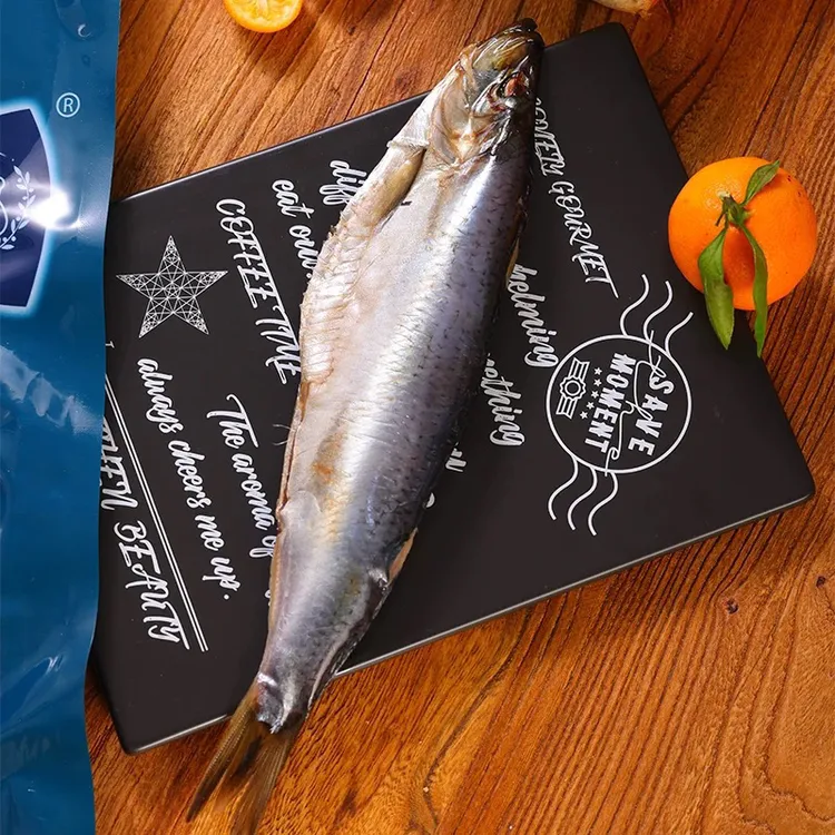 俄罗斯风味腌制熏制沙丁鱼鲅鱼俄式熏鱼真空开袋即食