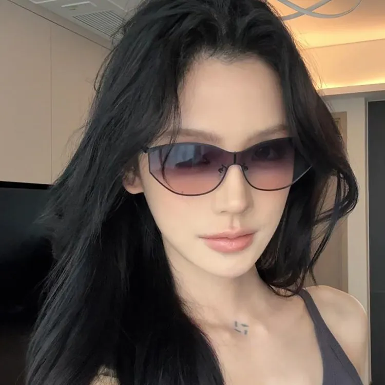 Y2K未来科技感防护无框猫眼时尚女款太阳镜防紫外线潮流个性脸小