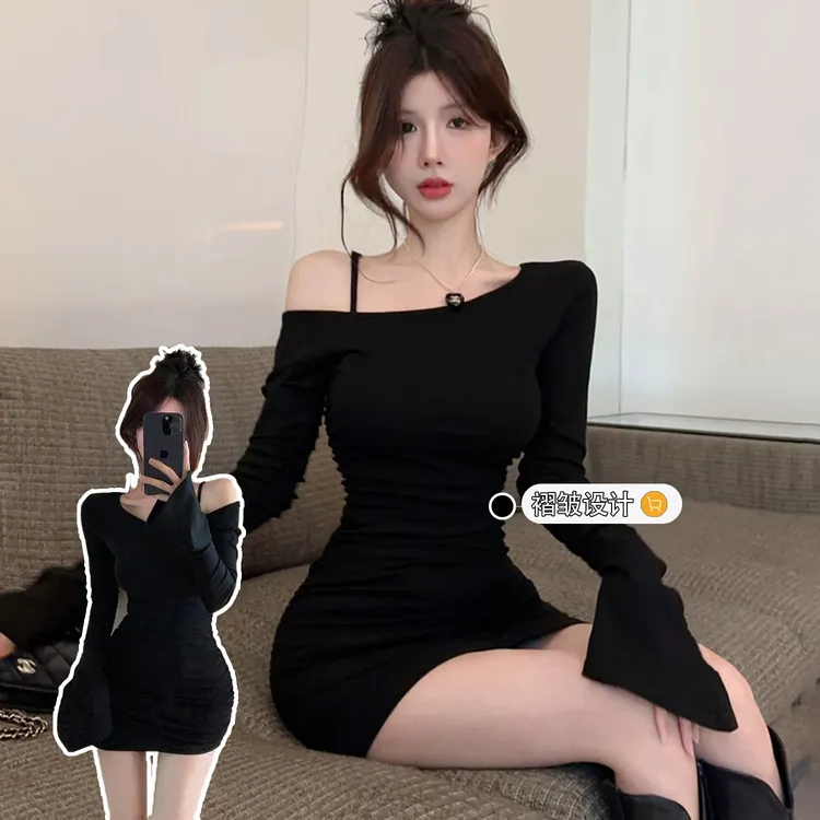 【发货超快】纯欲辣妹性感斜肩连衣裙女喇叭袖褶皱显瘦身材包臀短裙