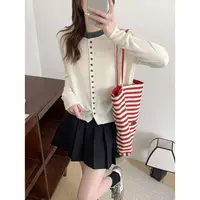 6806灰领韩版针织衫